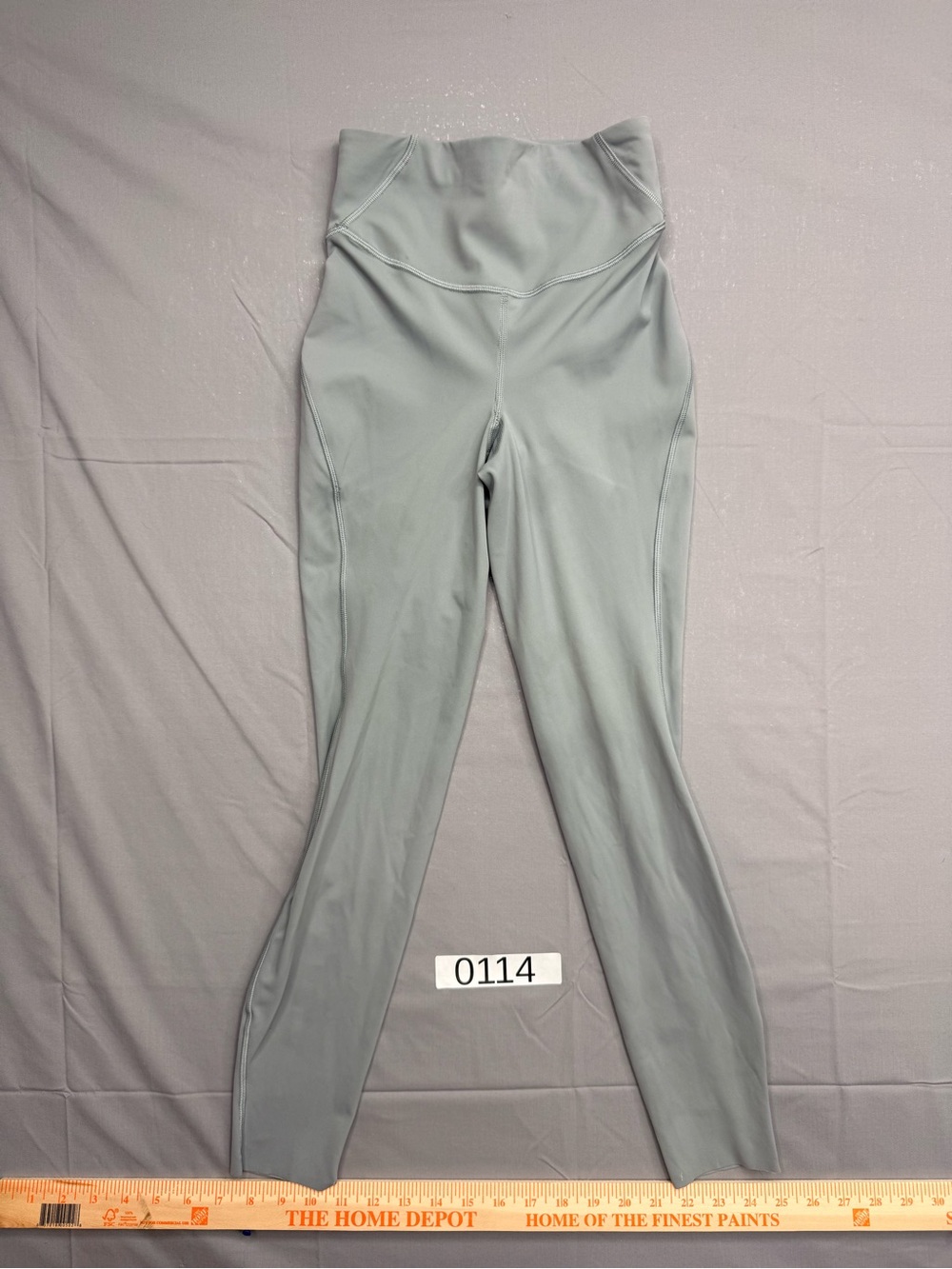 lululemon athletica High-Rise Leggings in Light Gray